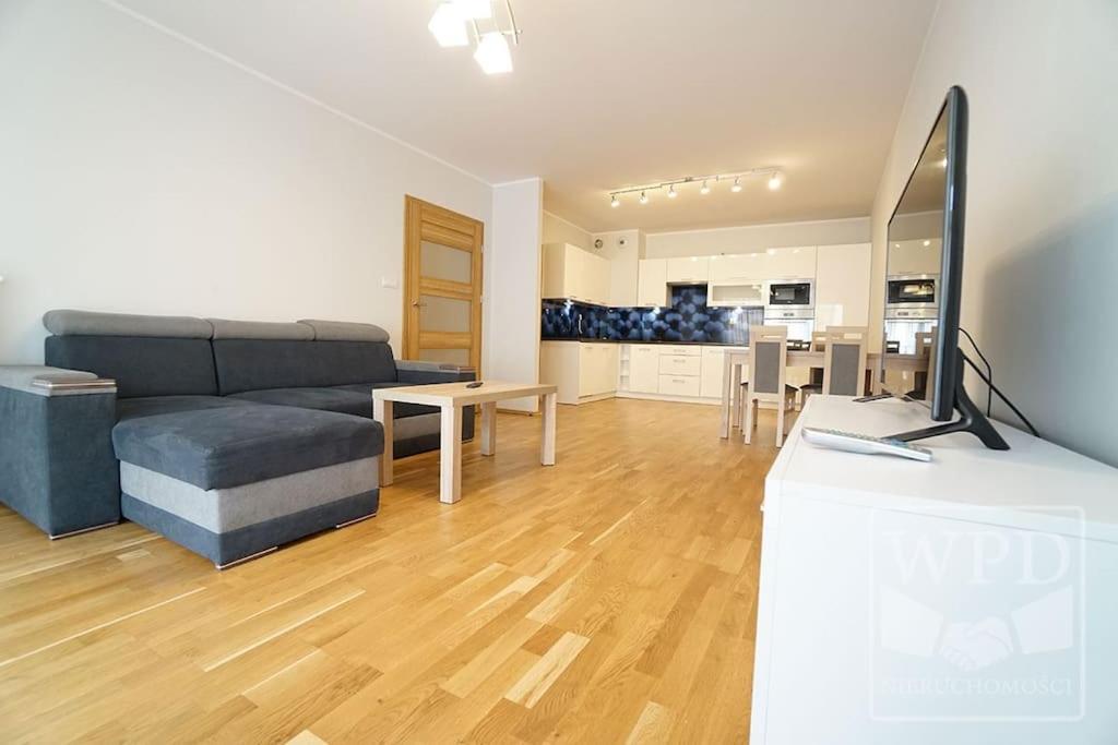 Big Apartment - Old Town - 3 Rooms - Private Parking Breslavia Exterior foto