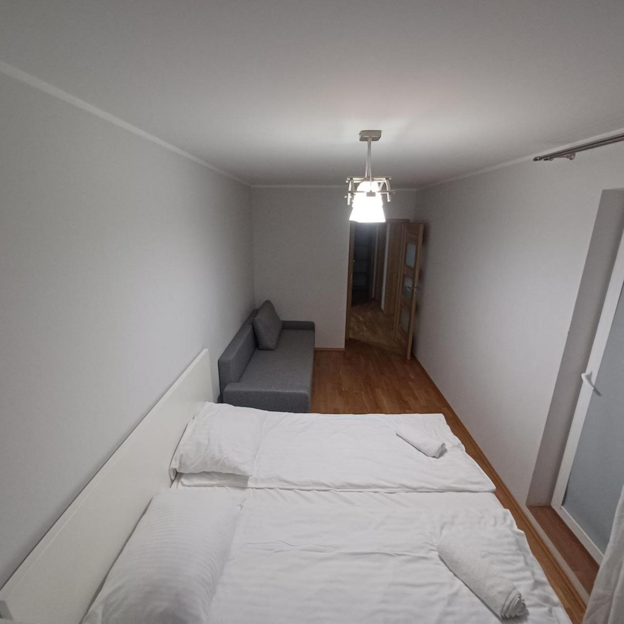 Big Apartment - Old Town - 3 Rooms - Private Parking Breslavia Exterior foto